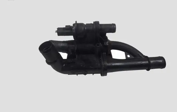 Ford C-MAX II Thermostat/thermostat housing 9670253780