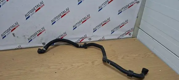 Engine coolant pipe/hose