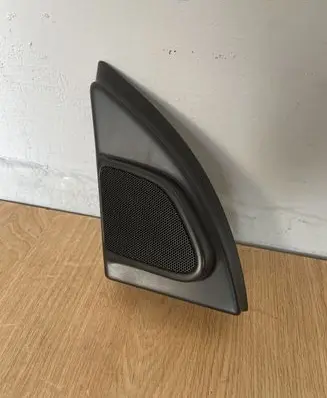 Volvo XC60 Front door high frequency speaker 30761585 30781067