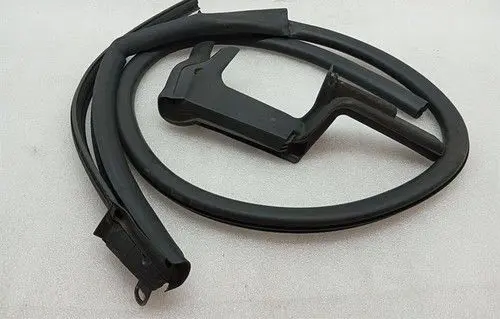Audi R8 42 Rubber seal front coupe door window 427831708