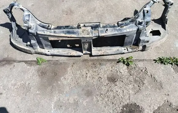 Renault Master II Radiator support slam panel 8200187234