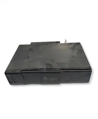Mercedes-Benz S W220 CD/DVD changer A2208274642 MC3330