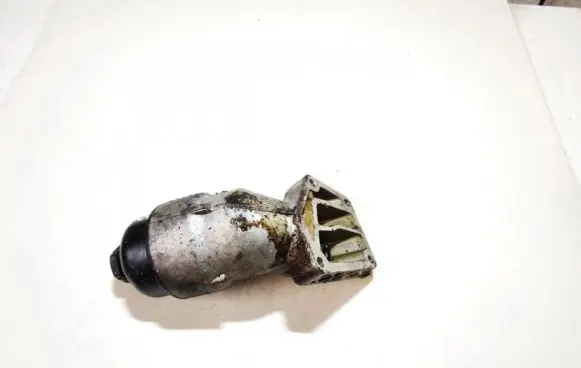 Mercedes-Benz A W168 Oil filter cover a1661800310