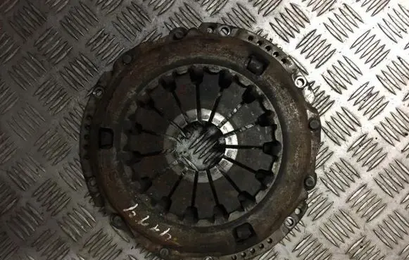 Toyota RAV 4 (XA20) Pressure plate 