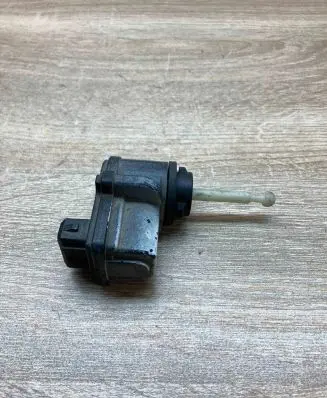 Audi A4 S4 B5 8D Headlight level adjustment motor 8D0941295A