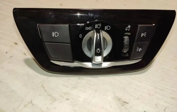 BMW 5 G30 G31 Light switch 9493732