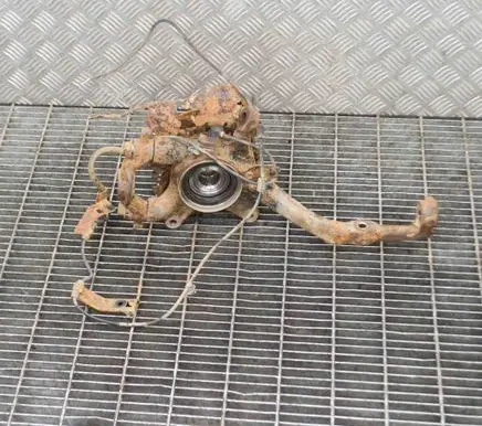 Toyota Hilux (AN10, AN20, AN30) Rear wheel hub