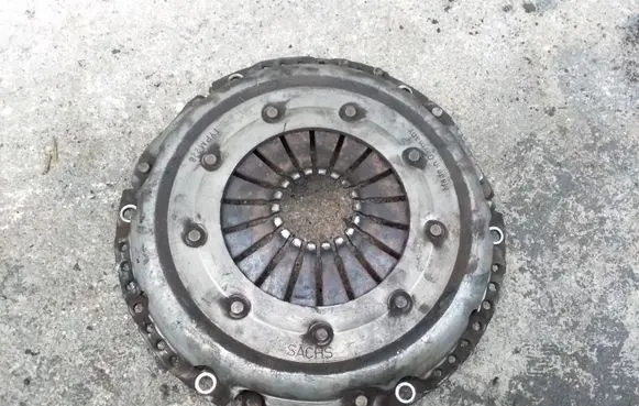Audi A4 S4 B6 8E 8H Pressure plate 
