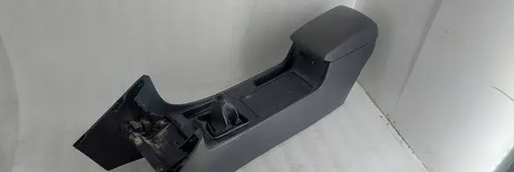 Mazda 3 I Armrest 