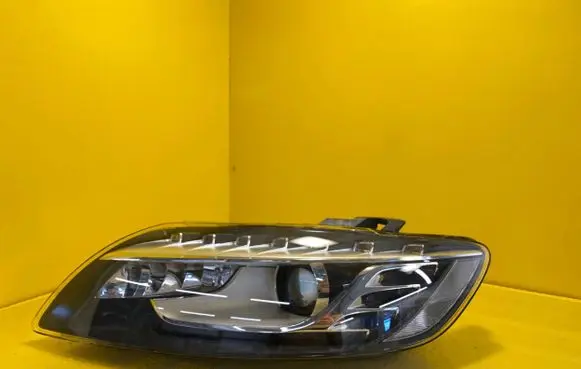 Audi Q7 4L Headlight/headlamp 89321199