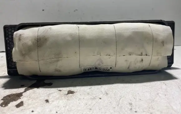 Passenger airbag