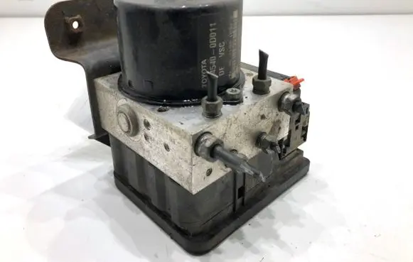 Toyota Yaris ABS Pump 44540-0D011