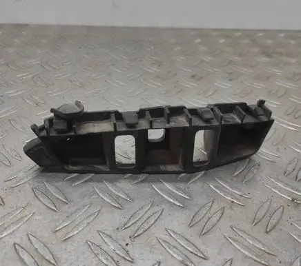 Volkswagen Touareg II Front bumper mounting bracket 7P6807183F 20105301