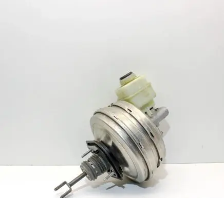 BMW 5 F10 F11 Brake booster 6873620