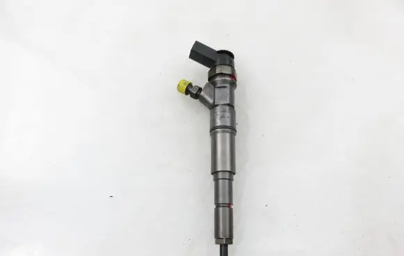BMW 5 E60 E61 Fuel injector 0445110216 7793836