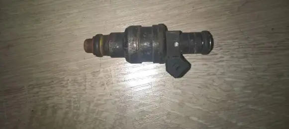 Audi A6 S6 C5 4B Fuel injector 0280150921 078133551