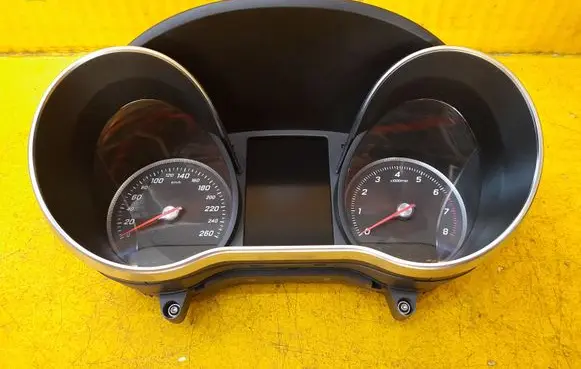 Mercedes-Benz C W205 Speedometer (instrument cluster) A2059004027