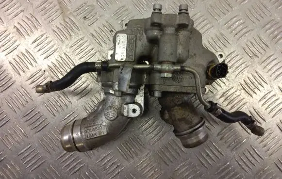 Alfa Romeo Stelvio Thermostat housing 670051609