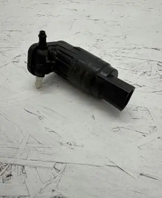 Volkswagen Golf VIII Windscreen/windshield washer pump 1K6955651