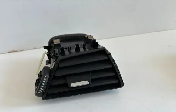 BMW 1 F20 F21 Dashboard air vent grill cover trim 9205356