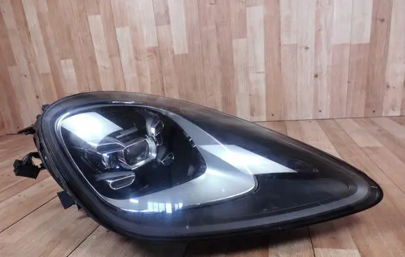Porsche Cayenne (9Y0 9Y3) Headlight/headlamp 9Y0941034T