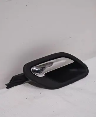 BMW 5 E39 Front door interior handle 8226050