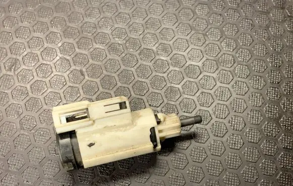 Audi A4 S4 B7 8E 8H Brake pedal sensor switch 8E0927189B 0756 19322005