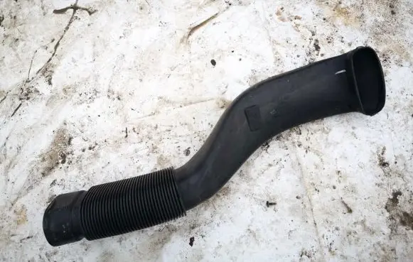 BMW X5 E70 Air intake hose/pipe 1371779834102 13717798341-02
