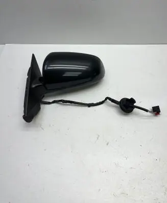 Audi A3 S3 A3 Sportback 8P Front door electric wing mirror E1010754