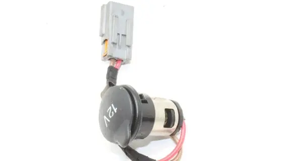 Ford Kuga I Cigarette lighter 