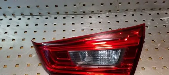 Mitsubishi ASX Tailgate rear/tail lights P9373