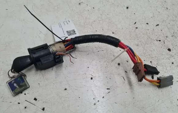 Peugeot Partner Ignition lock 96285079BB