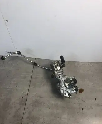 Mercedes-Benz GLE W167 Fuel injection high pressure pump A2560702600 A2560706400