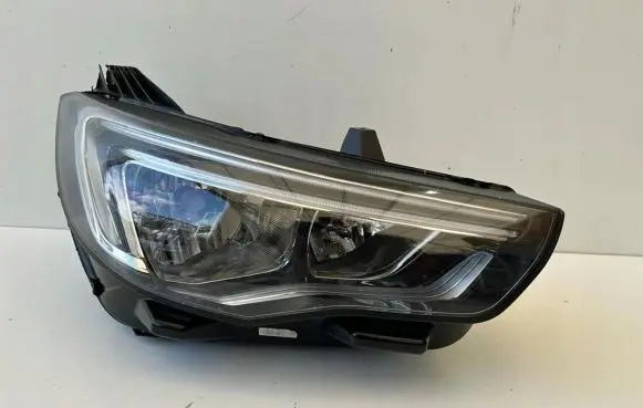 Opel Grandland X Headlight/headlamp YP00015580