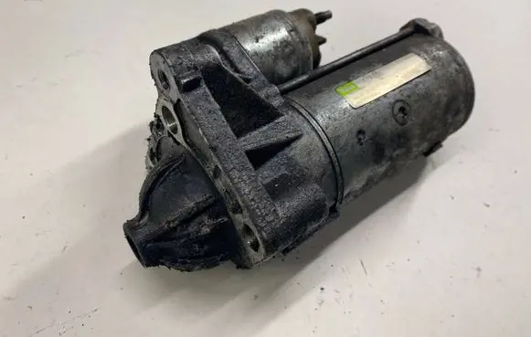 Renault Scenic II - Grand scenic II Starter motor 8200331251 D7R49
