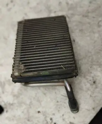 Volkswagen PASSAT B5 Air conditioning (A/C) radiator (interior) 