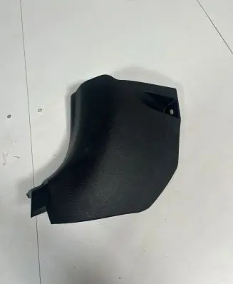 Front sill trim cover