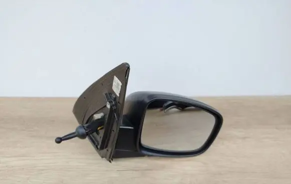 Hyundai i10 Front door electric wing mirror 50051002