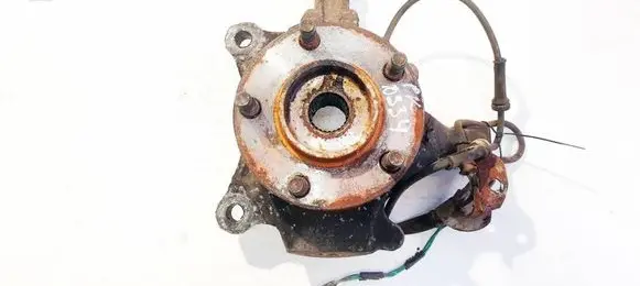 Chrysler Grand Voyager IV Front wheel hub