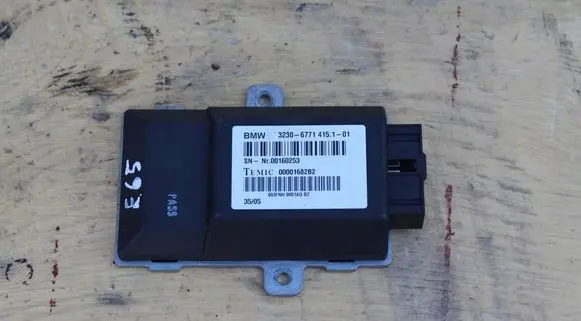 BMW 7 E65 E66 Steering rack control module 6771415