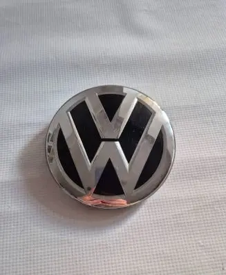 Volkswagen Polo VI Manufacturer badge logo/emblem 2G0853601A