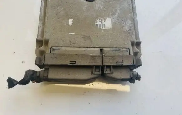 Volkswagen Golf IV Engine control unit/module 038906018j 0281001613