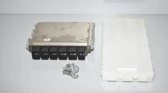 Engine ECU kit and lock set