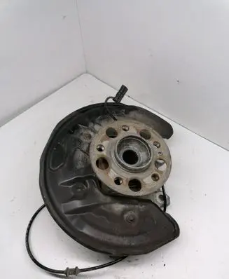 Front wheel hub