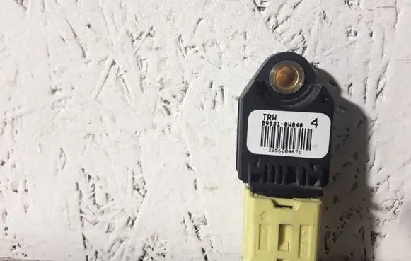 Lexus IS 220D-250-350 Airbag deployment crash/impact sensor 898310W040
