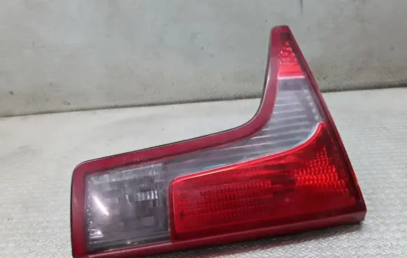 Citroen C5 Tailgate rear/tail lights 89032711