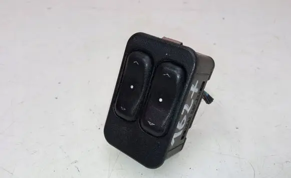 Opel Astra G Quarter vent window switch GM90561088