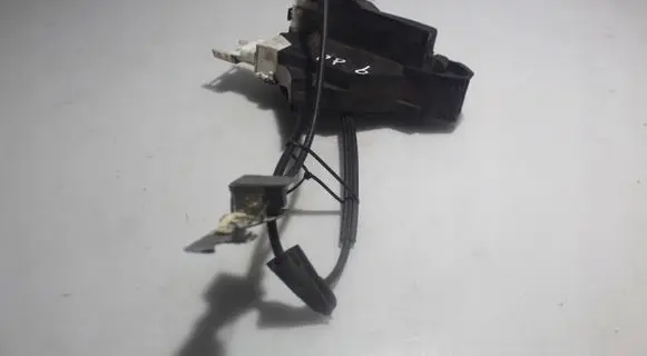 Citroen C4 I Front door lock