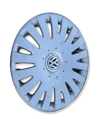 Volkswagen PASSAT B7 R16 wheel hub/cap/trim 3C0601147B
