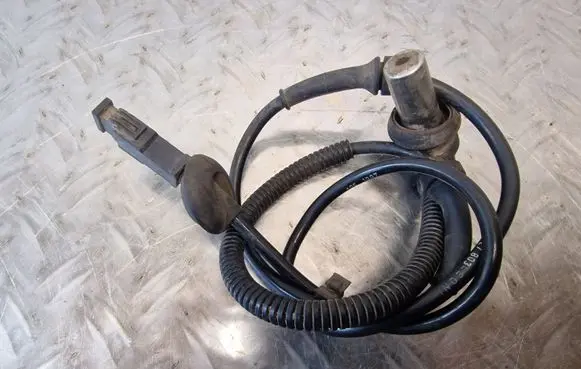 Audi A4 S4 B5 8D ABS brake wheel speed sensor 8D0927803